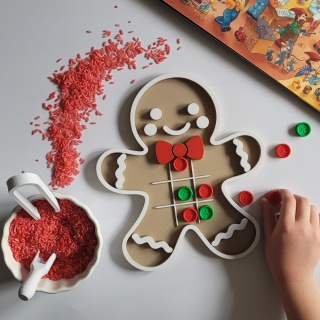 Pierniczek – panel sensoryczny | Kółko i krzyżyk Montessori